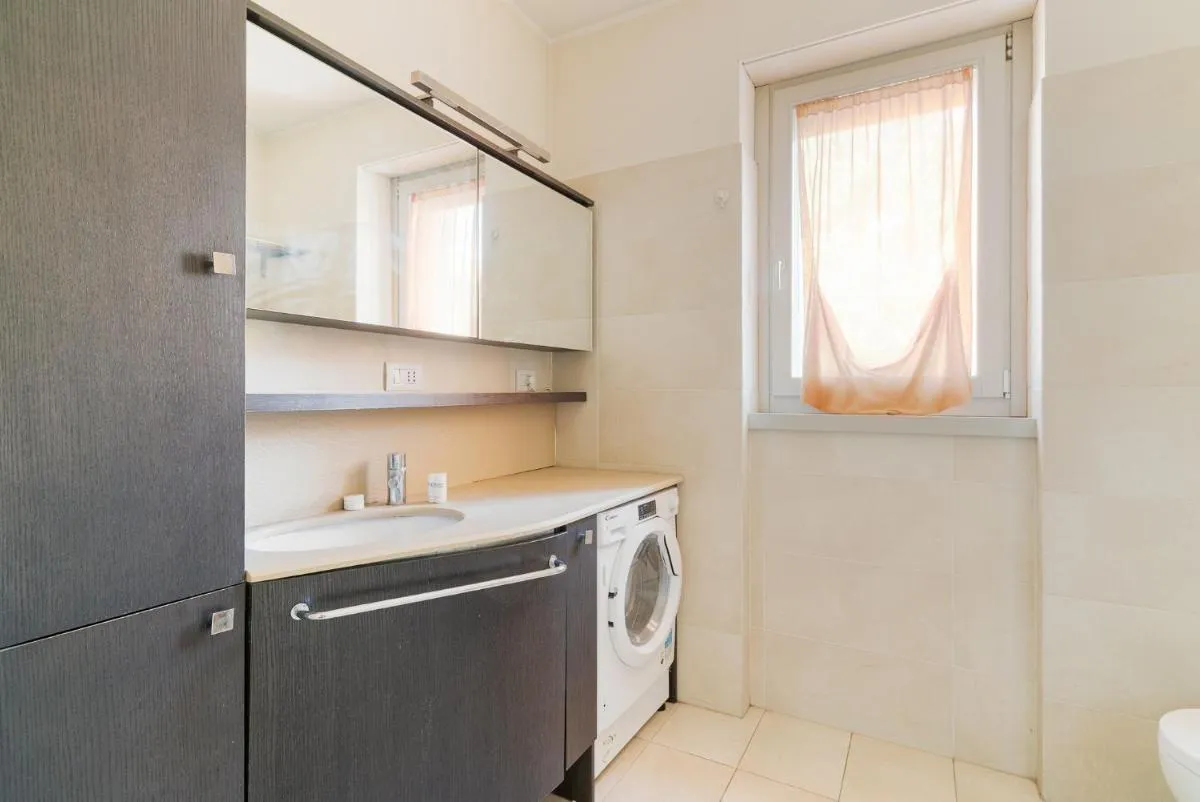 Image 2 of GuestHost – Stylish Apartment Viale Toscana Milano