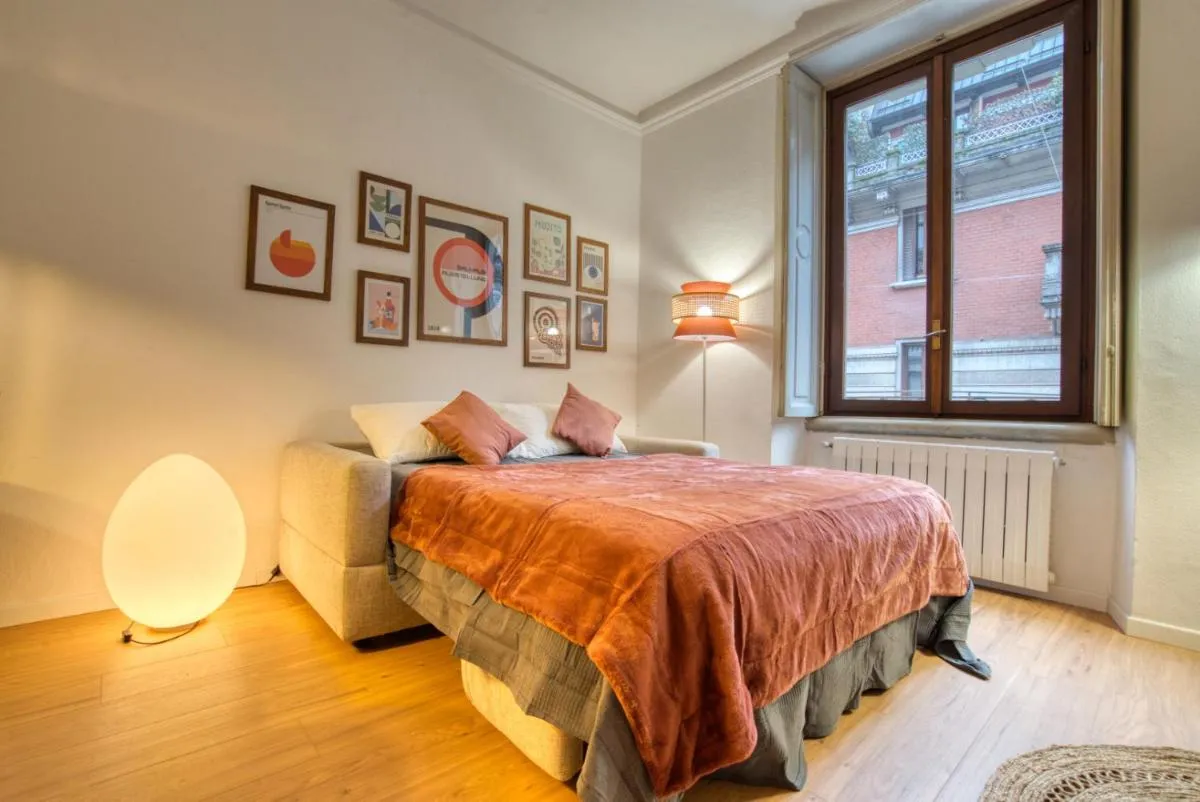 Image 1 of GuestHost – Urban Relax, bilocale di charme in zona Moscova x3