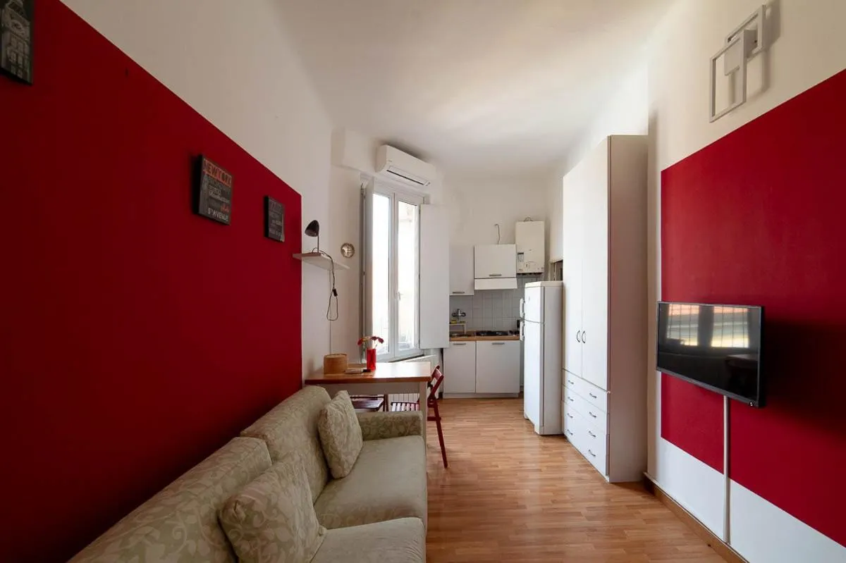 Image 2 of HBHALL NAVIGLI 21