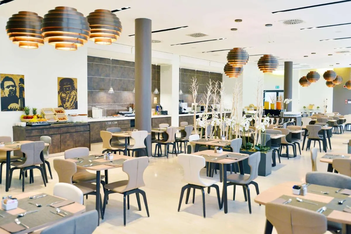 Image 3 of Hilton Garden Inn Milan North