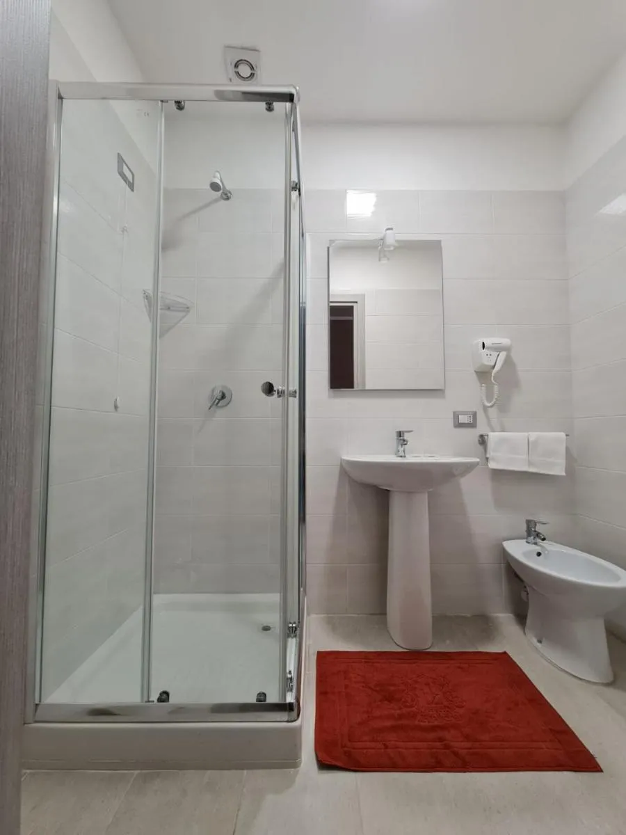 Image 3 of Hotel City 20