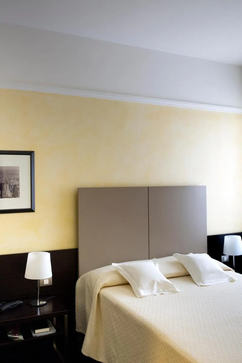 Image 3 of Hotel Colombia