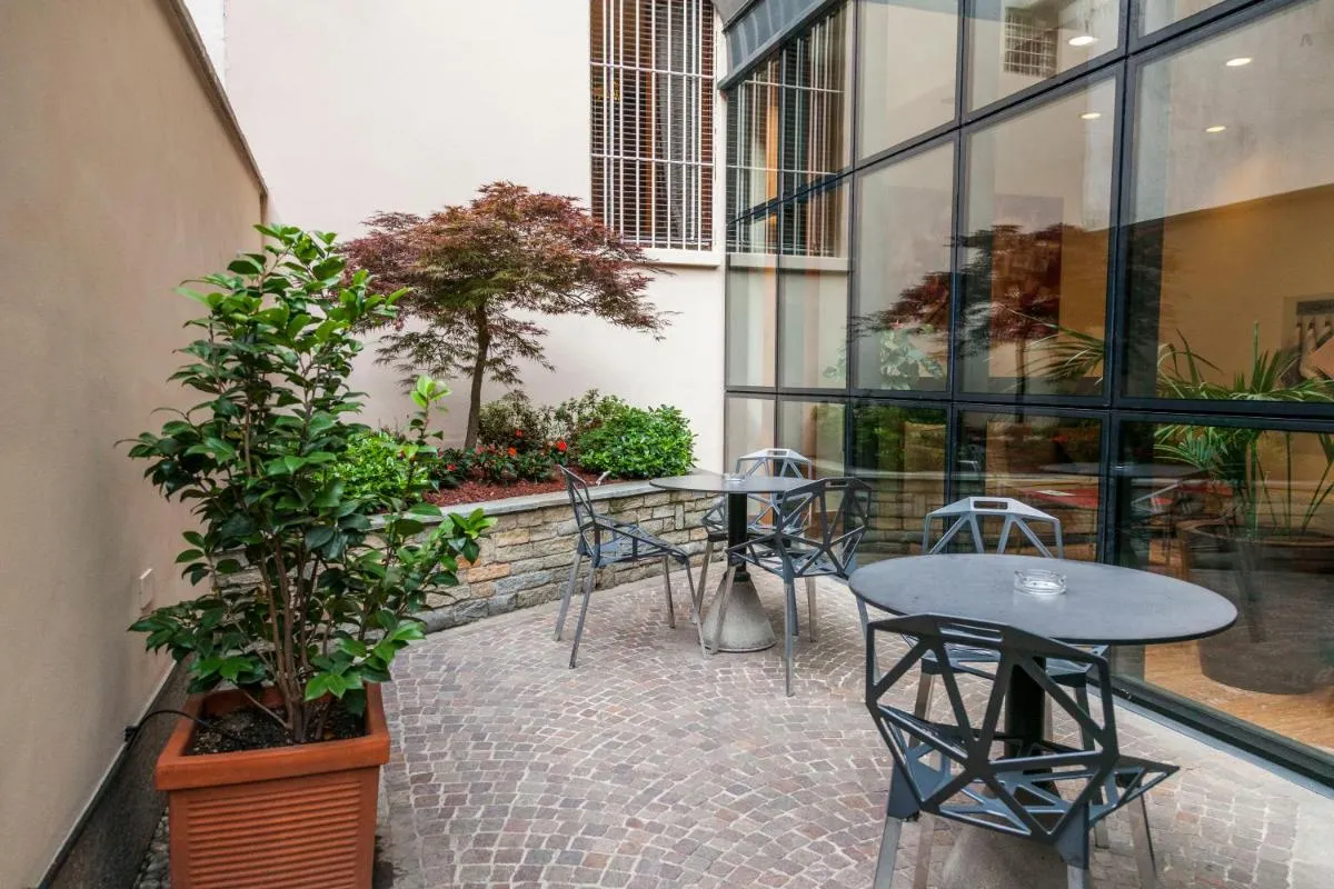 Image 5 of Hotel Des Etrangers
