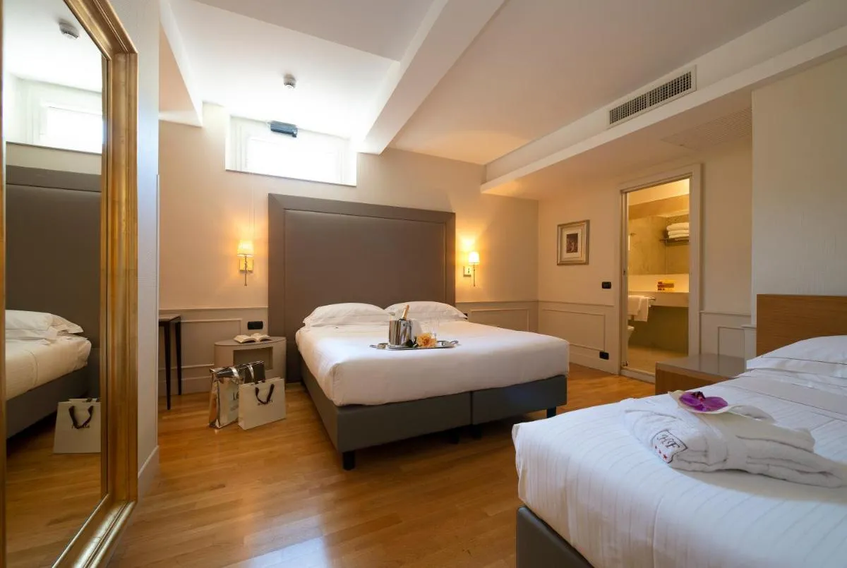 Image 1 of Hotel Fenice