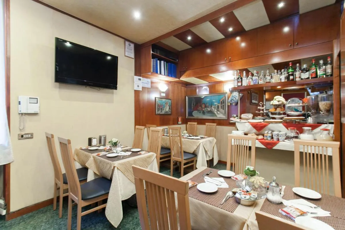Image 2 of Hotel Fiorella Milano
