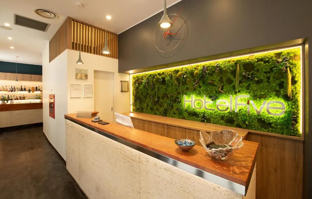 Image of Hotel Five