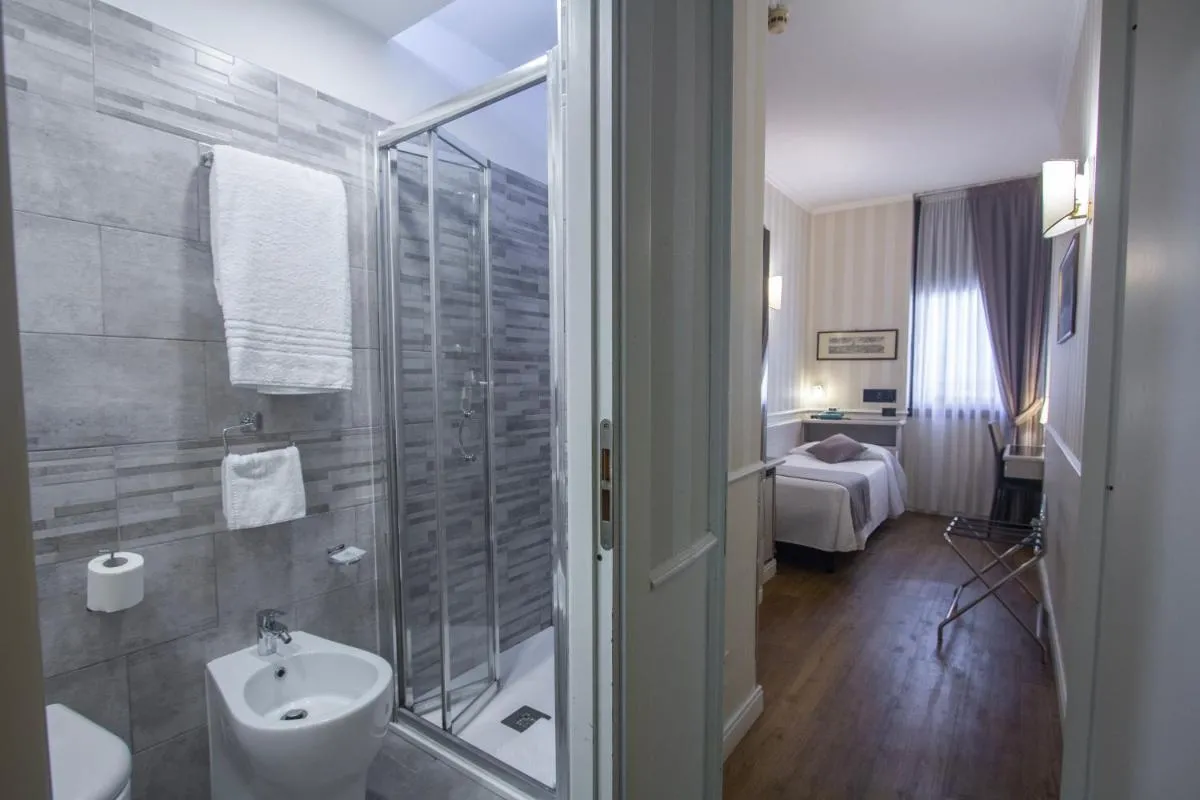 Image 1 of Hotel Flora