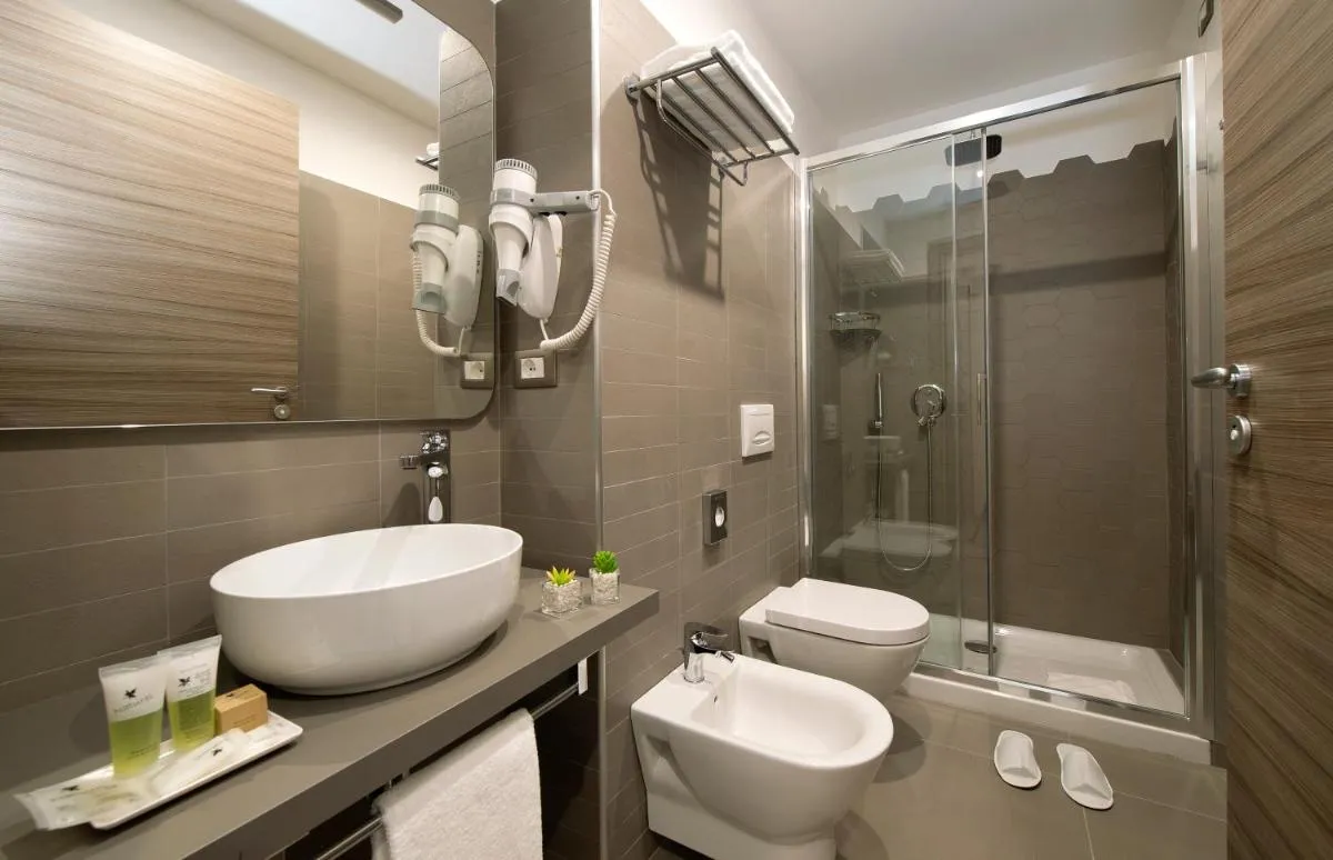 Image 2 of Hotel H21