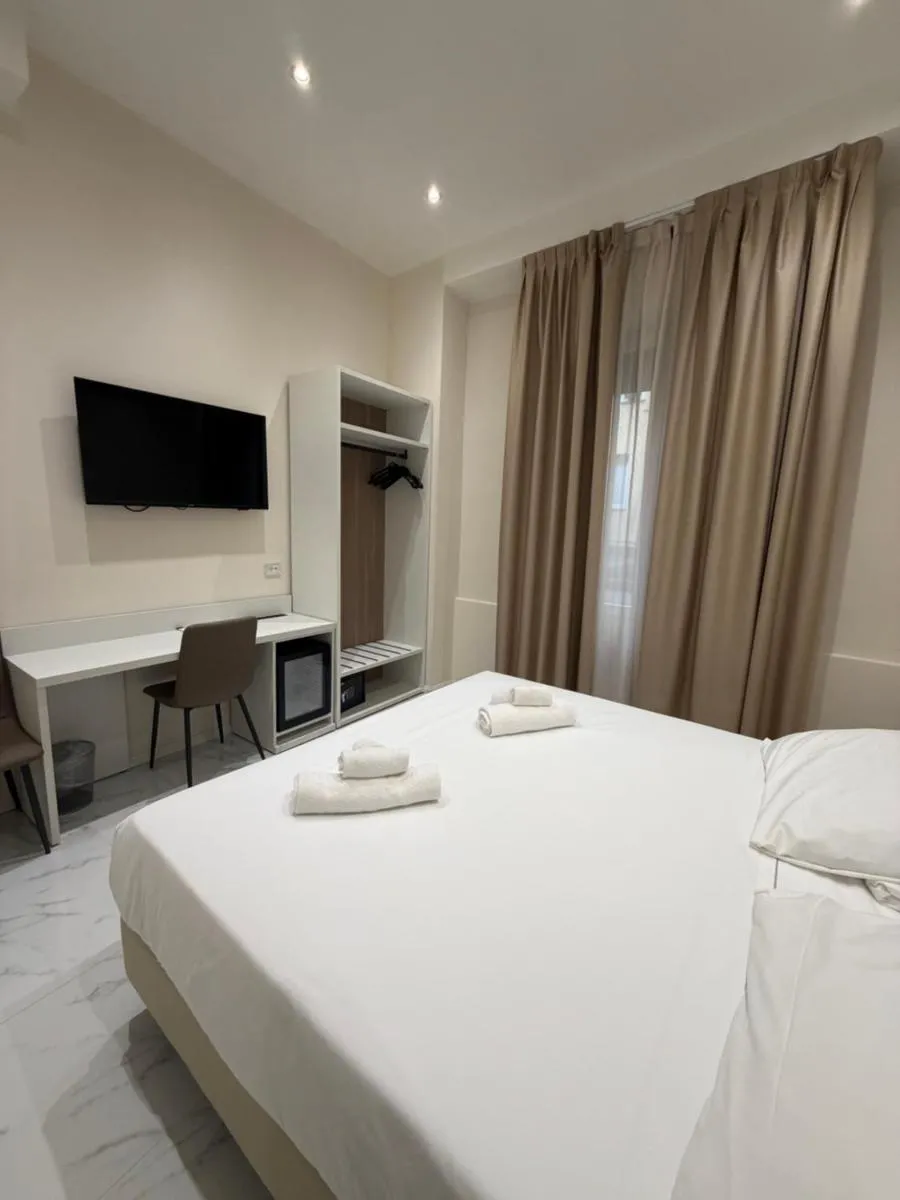 Image 5 of Hotel Margot