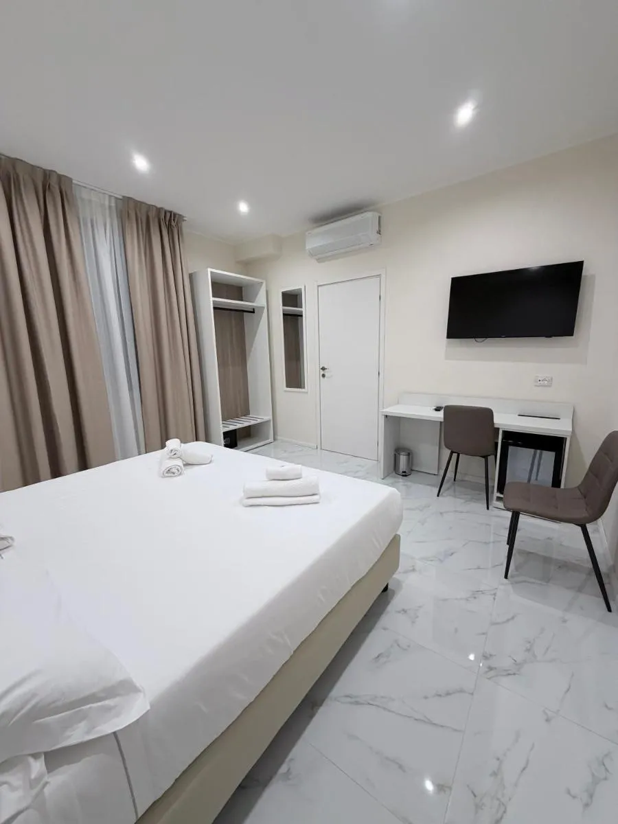 Image 4 of Hotel Margot