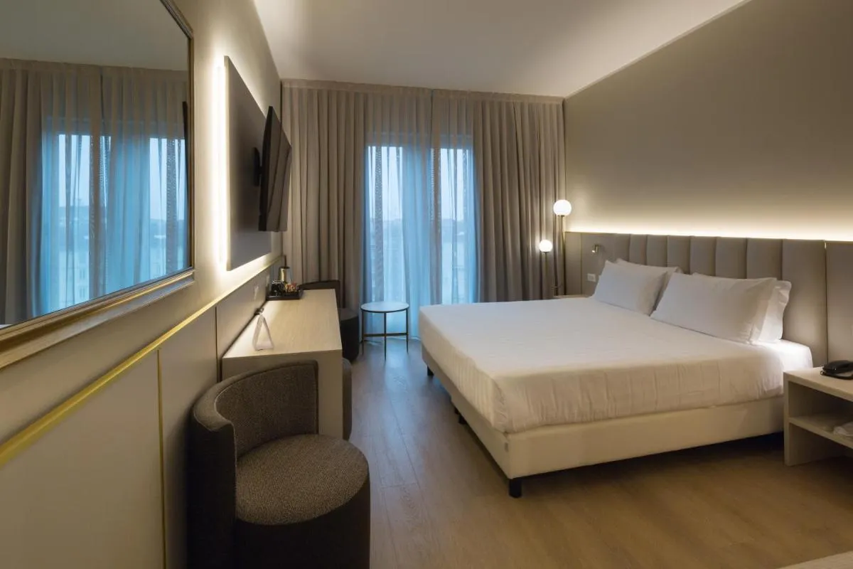Image 2 of Hotel Nasco