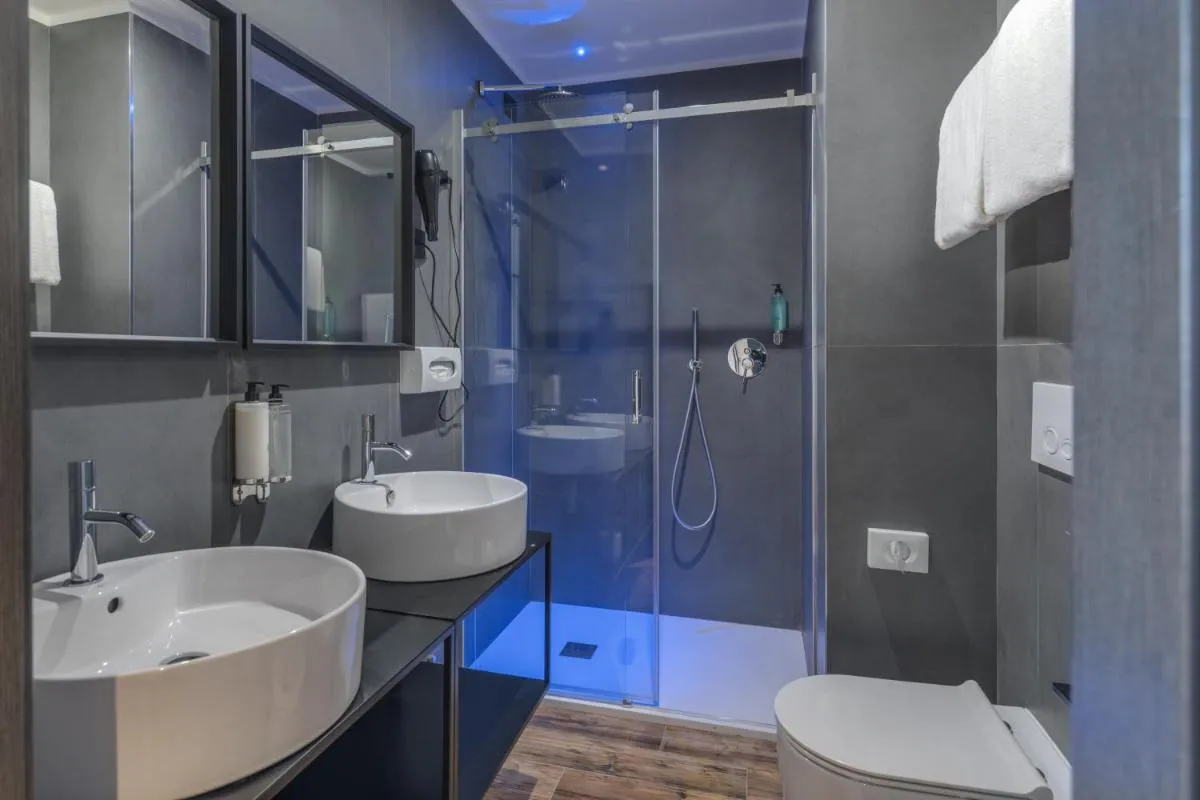 Image 2 of Hotel Roxy