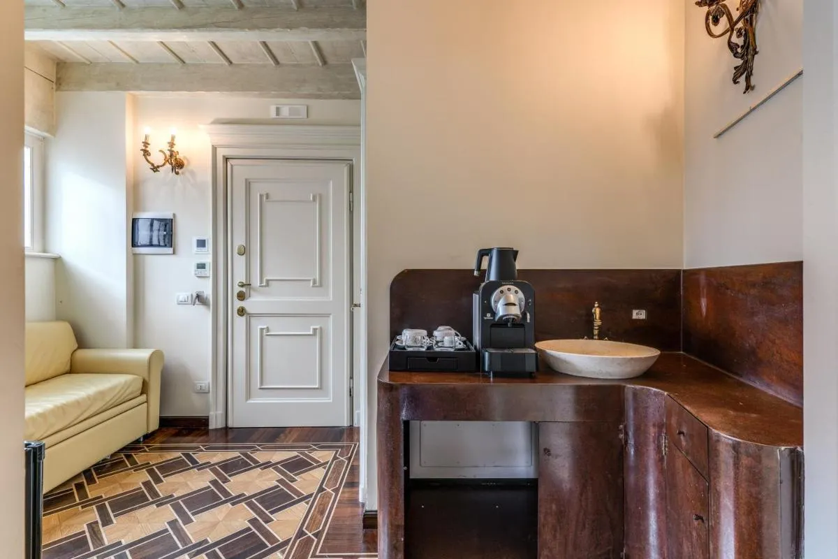 Image 2 of Hotel Santa Marta Suites