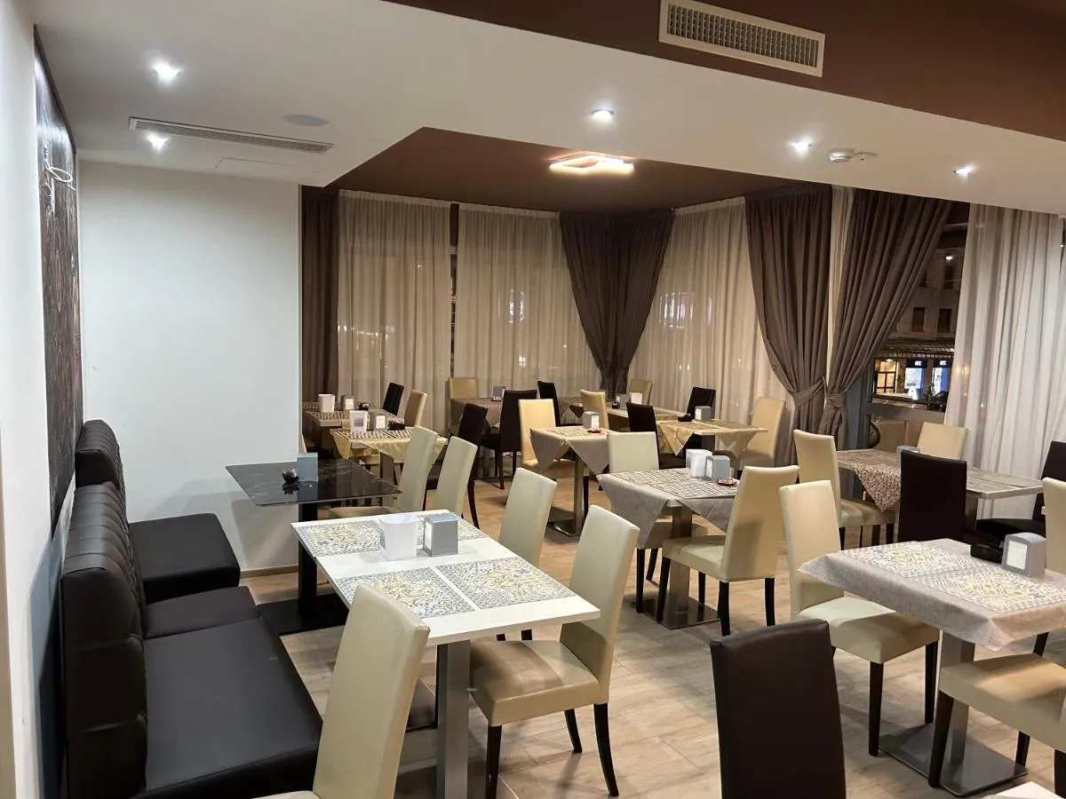 Image 1 of Hotel Stradivari