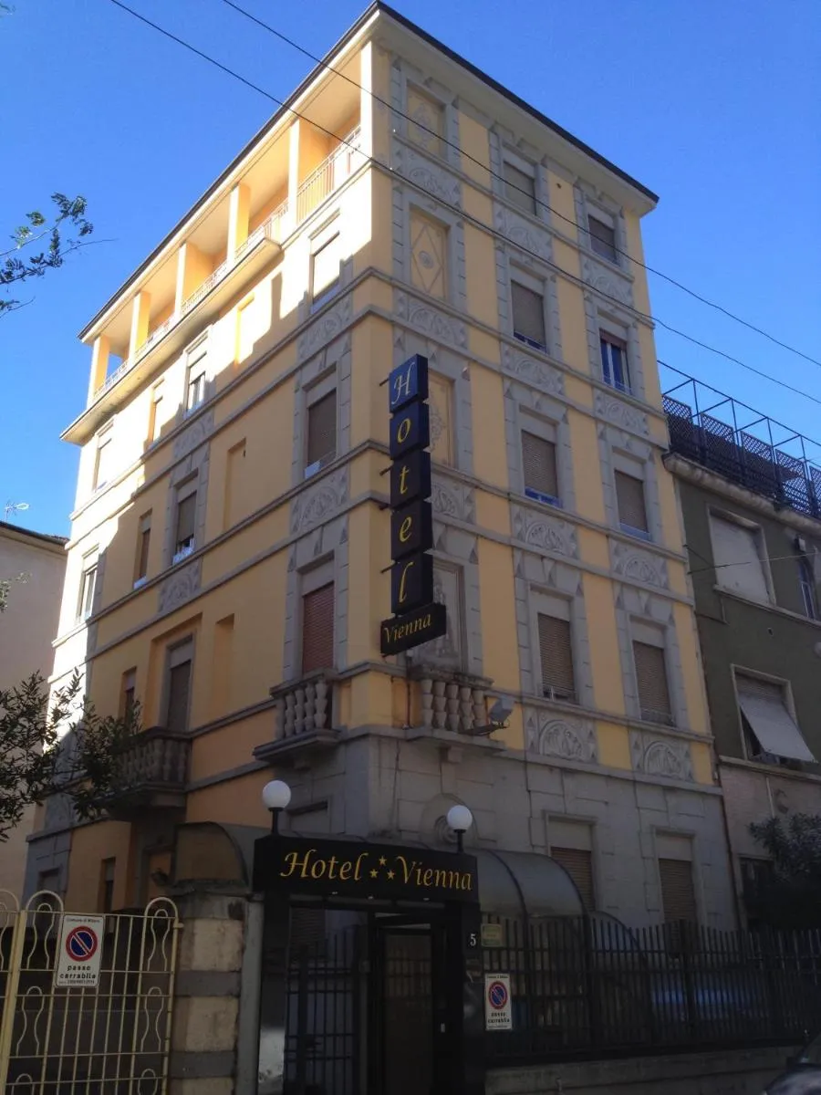 Image 3 of Hotel Vienna