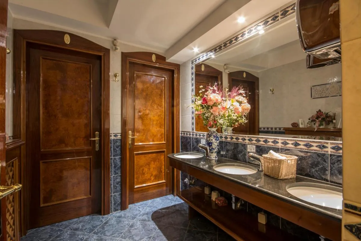 Image 2 of Hotel Vittoria