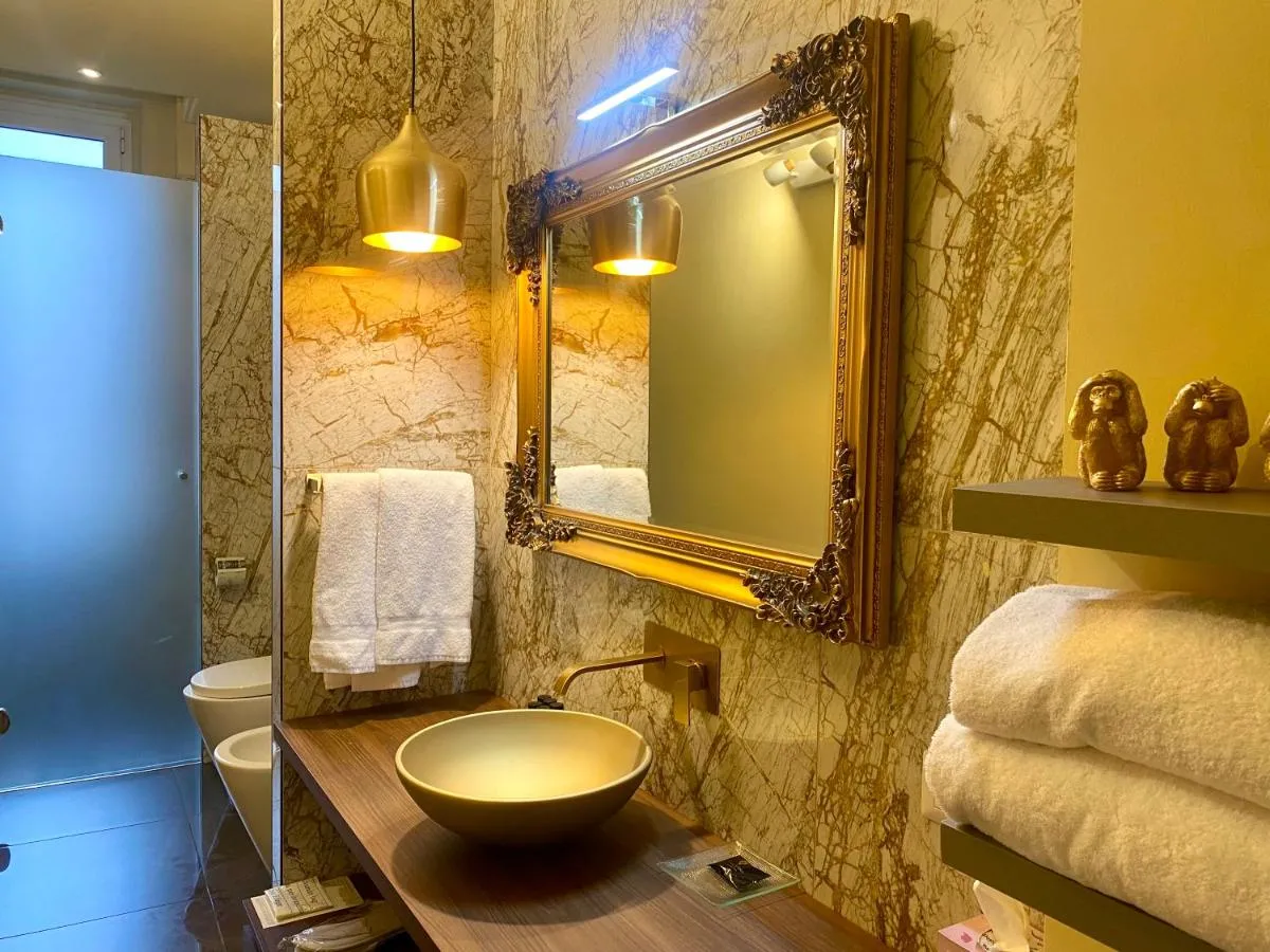 Image 2 of INTOMILAN I Design Apartment Galleria Del Corso