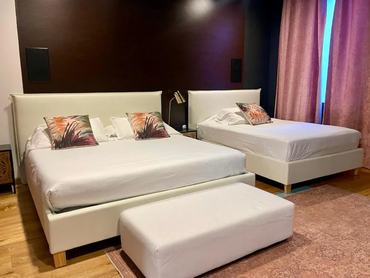 Image 1 of INTOMILAN I Design Apartment Galleria Del Corso