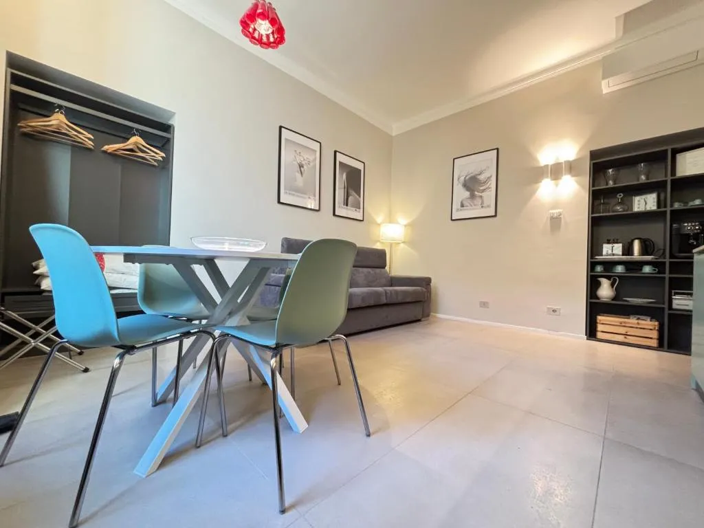 Image of ITALIANSTAYRENTALS Apartment Solferino 37