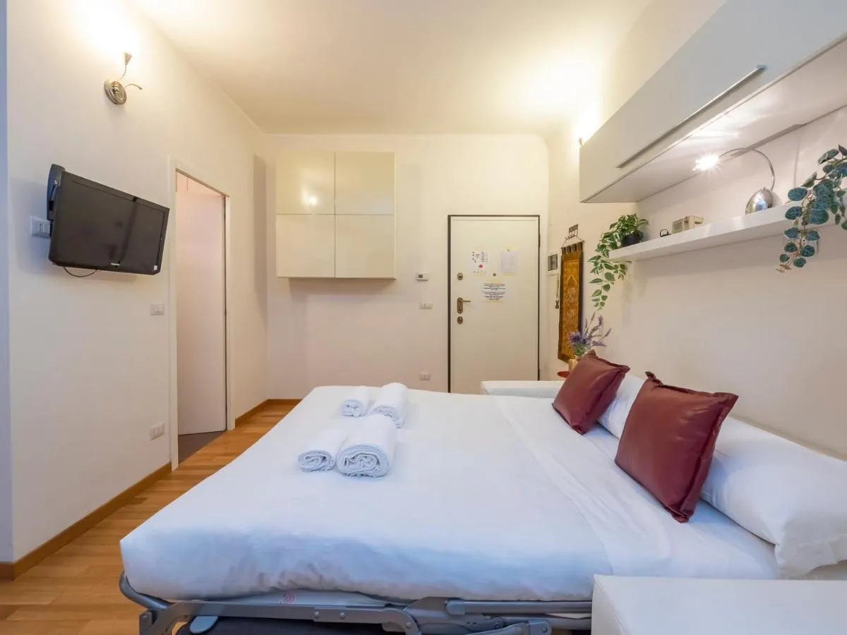 Image 1 of I Host Apartment – Bergamo 3