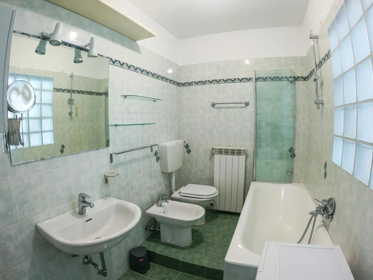 Image 2 of I Host Apartment – Brembo 1