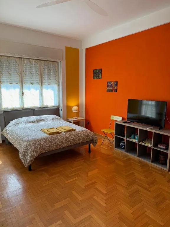 Image of Isola Flat