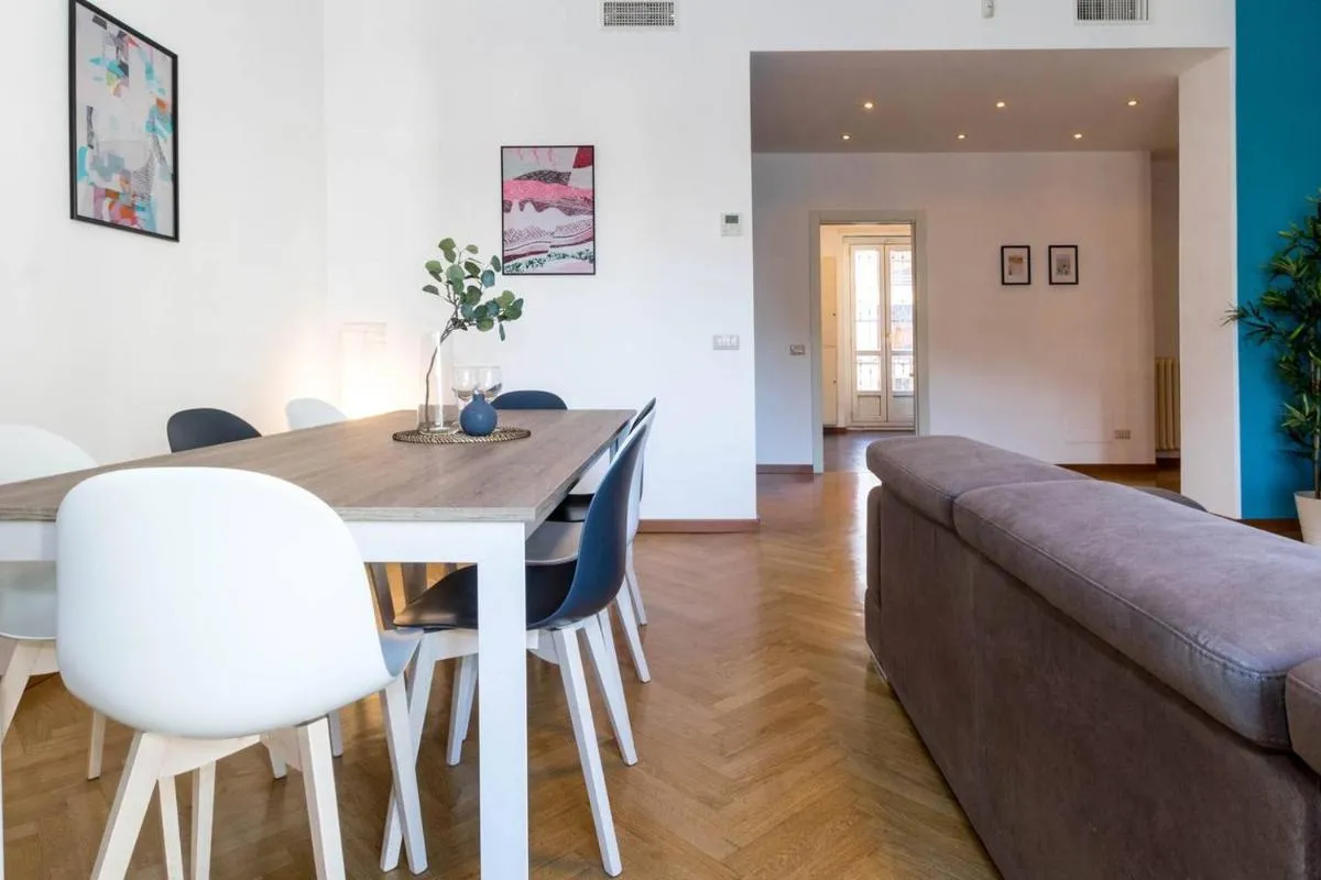 Image 3 of JOIVY Lovely Family Apt for 7 near San Lorenzo Columns