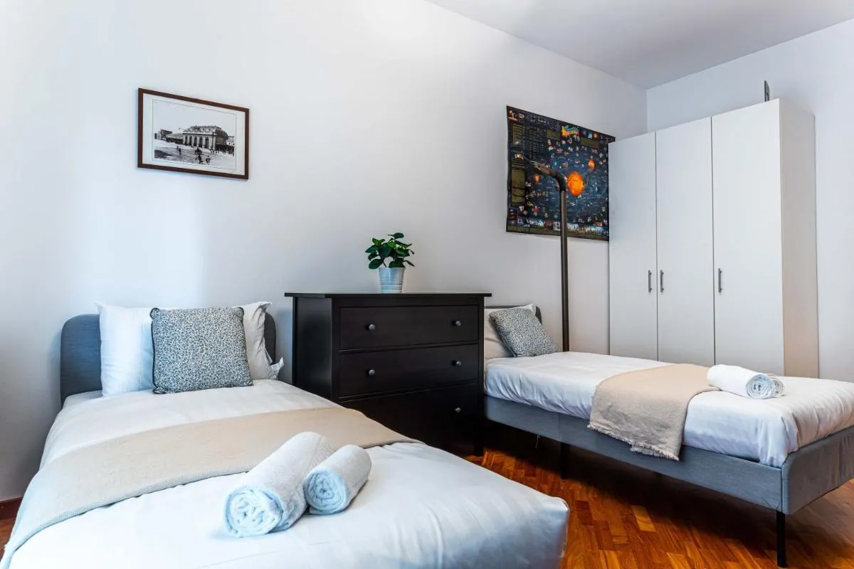 Image 1 of JOIVY Lovely and Inviting flat with balcony