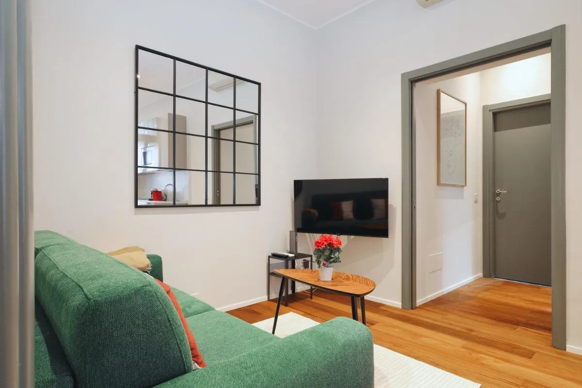 Image 5 of JOIVY Modern flat near Duomo di Milano