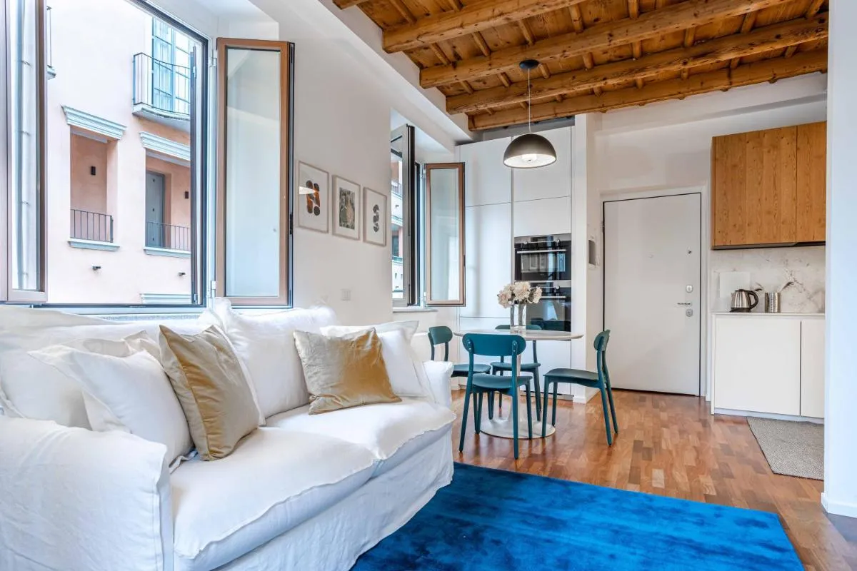 Image 3 of JOIVY Spectacular flat near Duomo