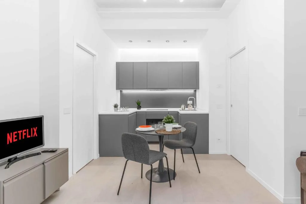 Image of LE23 Duomo-Loreto – Central – Modern
