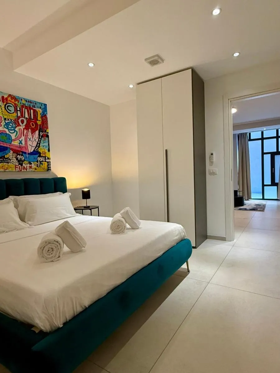 Image 4 of LR Deluxe Apartments – Sismondi 44