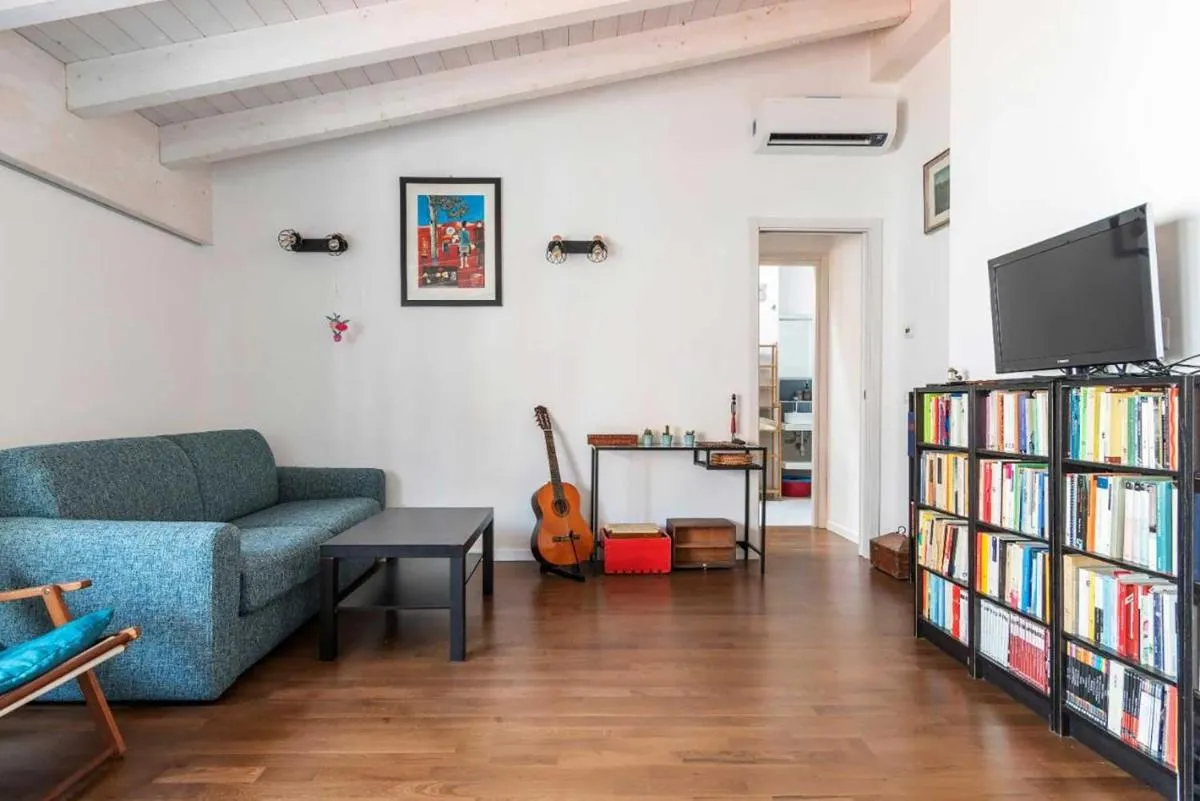 Image 4 of LUVI – Adda