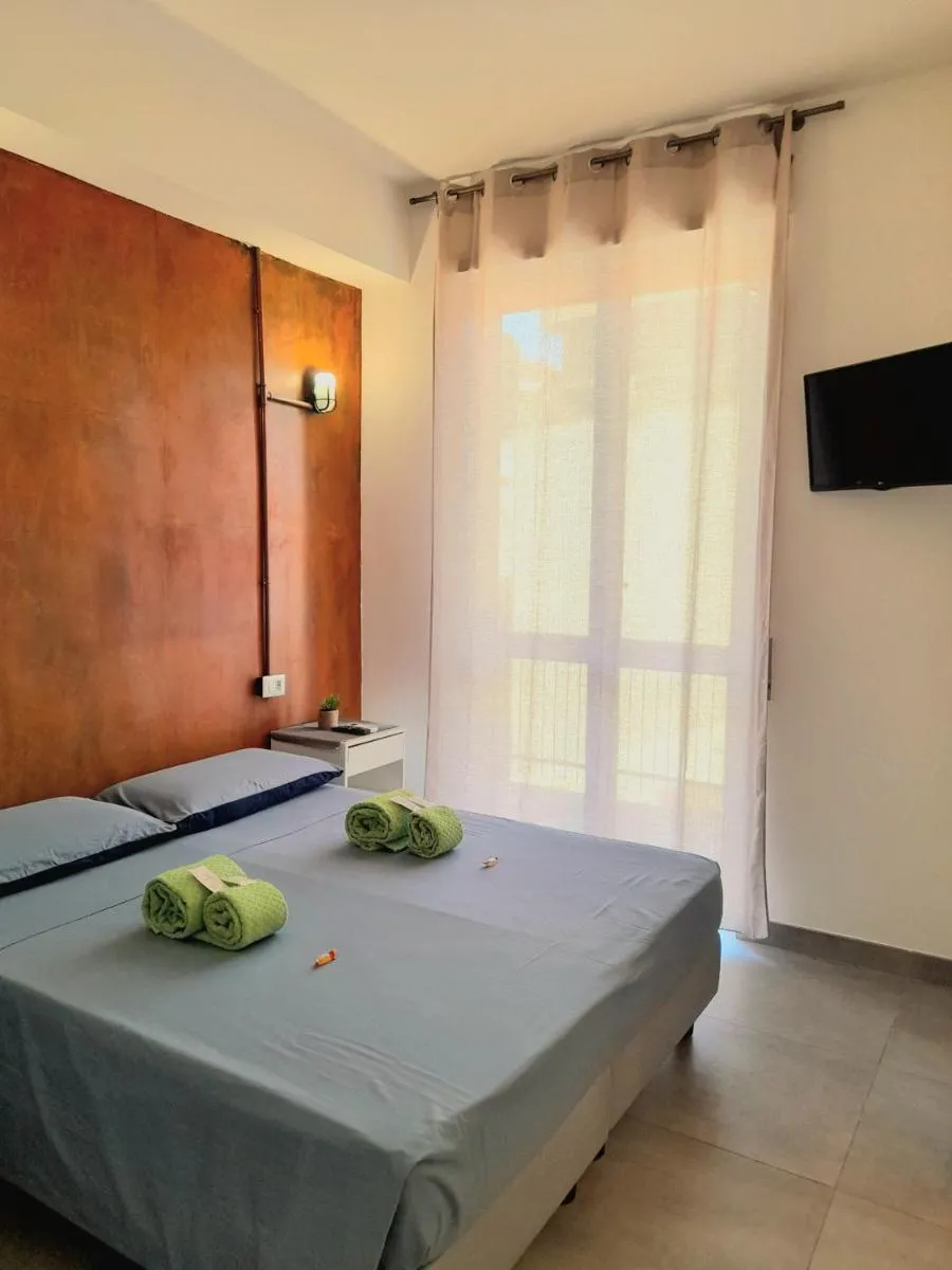 Image 3 of -L’ Oasi Del Turista, Room 1- CENTRAL STATION