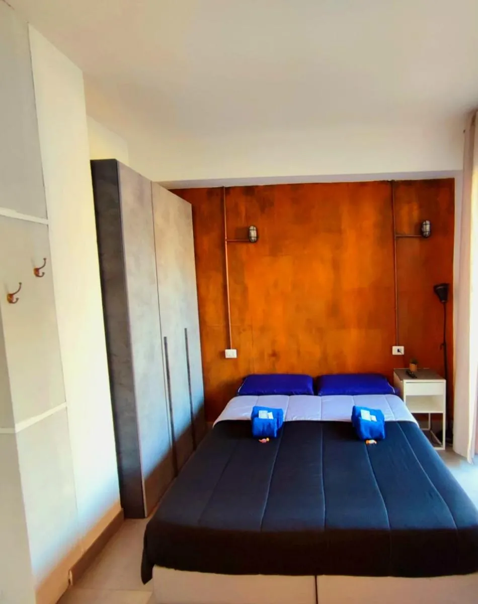 Image 6 of -L’ Oasi Del Turista, Room 1- CENTRAL STATION