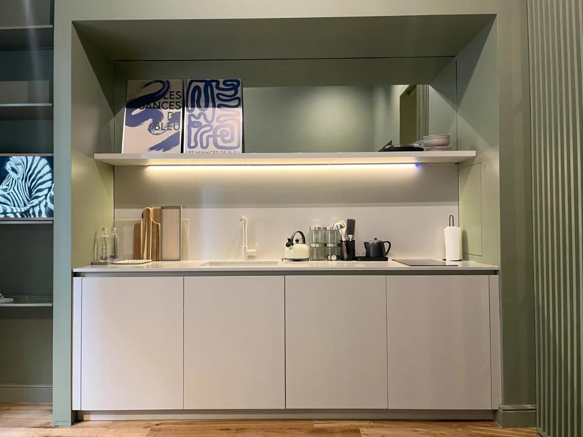 Image 2 of La Petite Suite Gae Aulenti