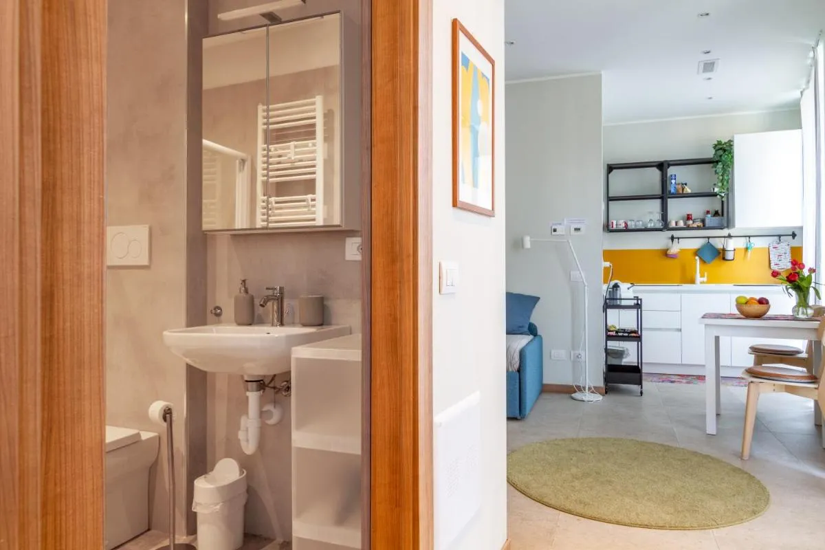 Image 1 of La casa di Tessa – Navigli Apartments