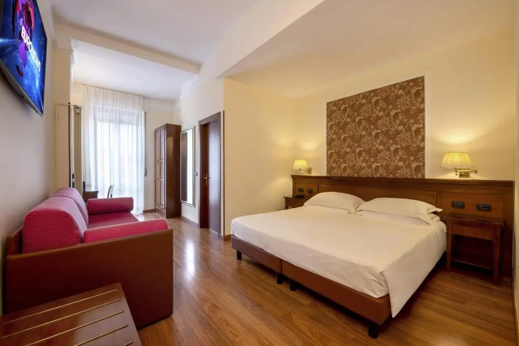 Image of Lancaster Hotel