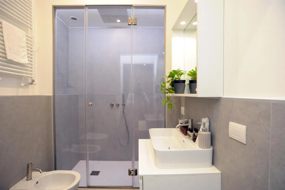 Image 2 of Lanzone Apartment