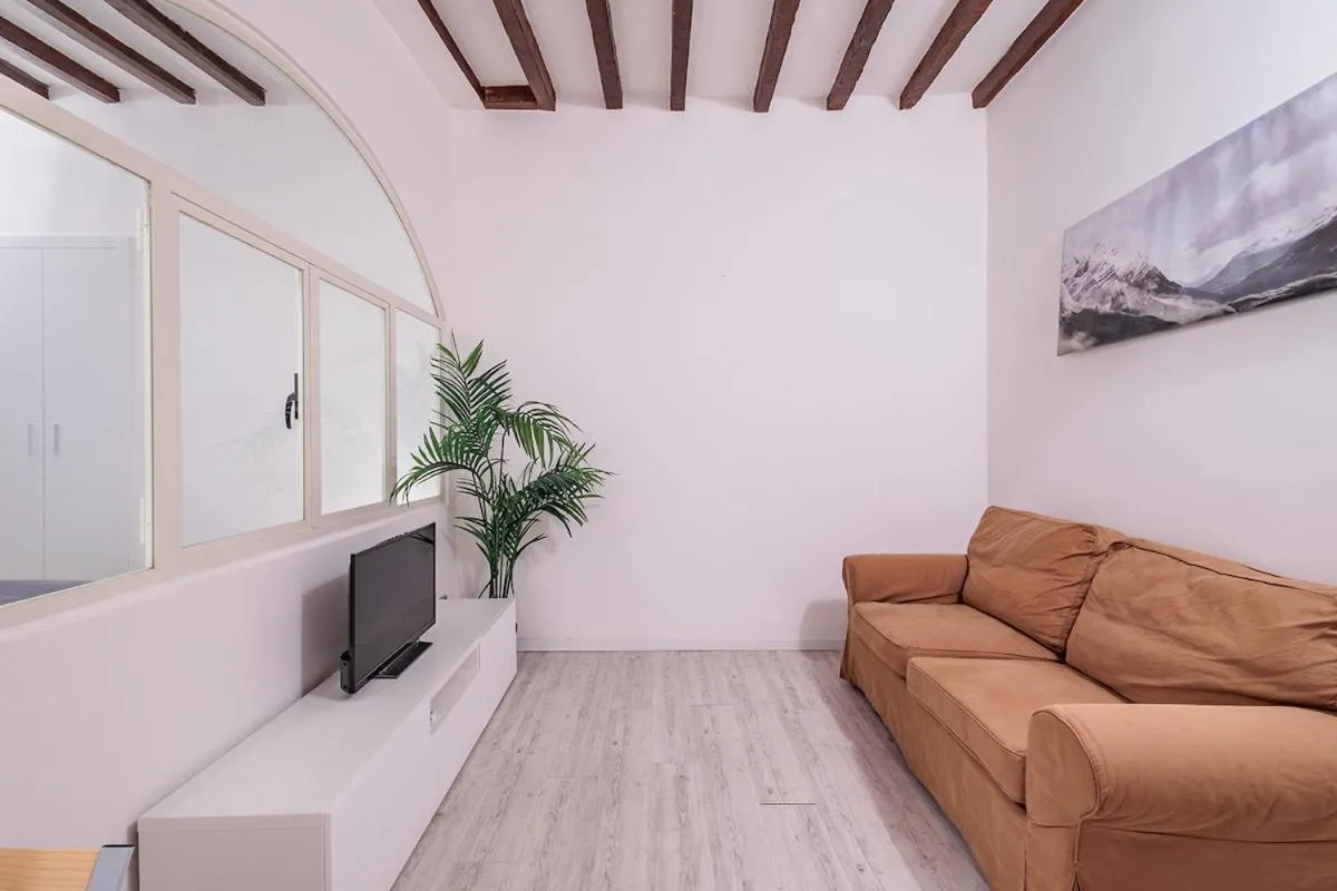 Image 4 of Lega Lombarda 1 – Design Bilo – B Home