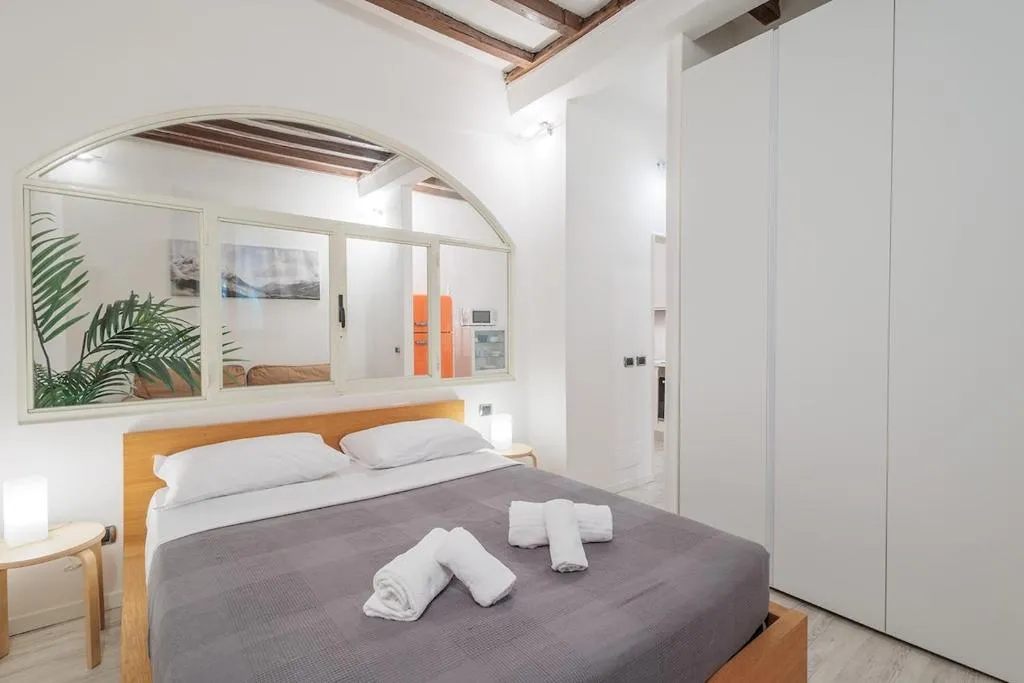 Image of Lega Lombarda 1 – Design Bilo – B Home