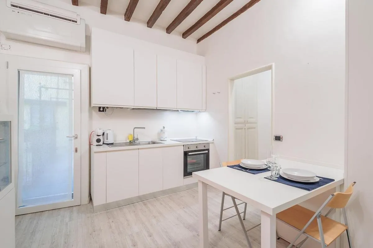 Image 3 of Lega Lombarda 1 – Design Bilo – B Home