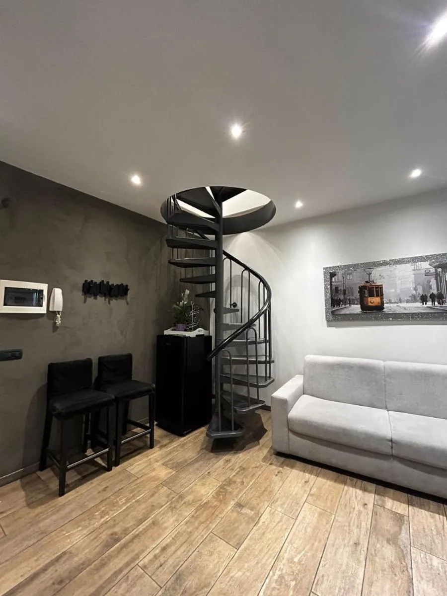 Image 3 of Leonardo Duplex Apartment