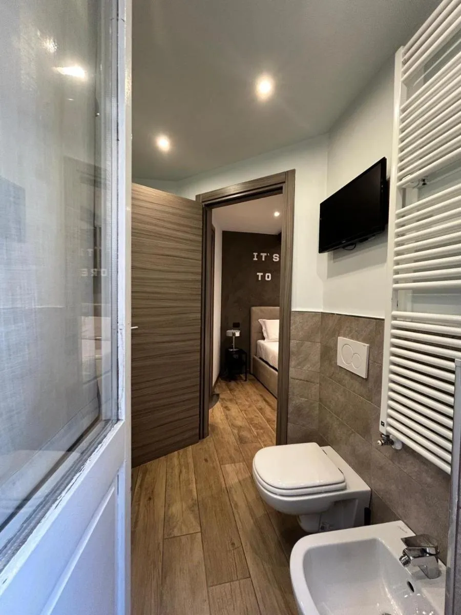 Image 4 of Leonardo Duplex Apartment