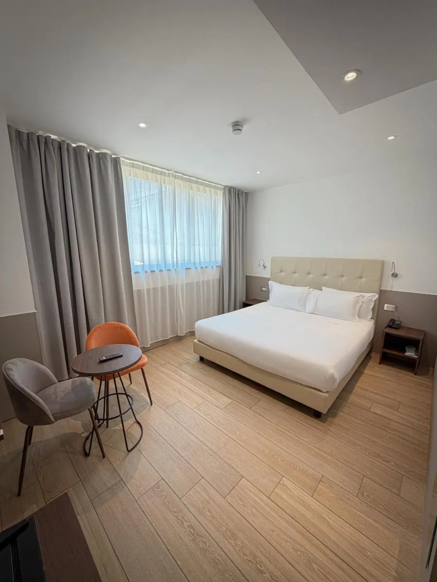 Image 6 of Lh HOTELS