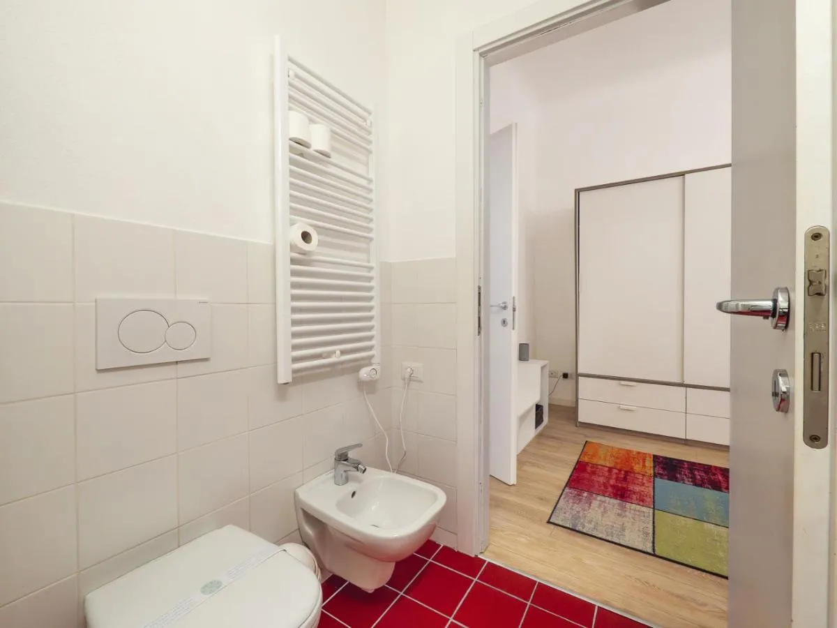 Image 2 of LikeHome Milano – Via Crema
