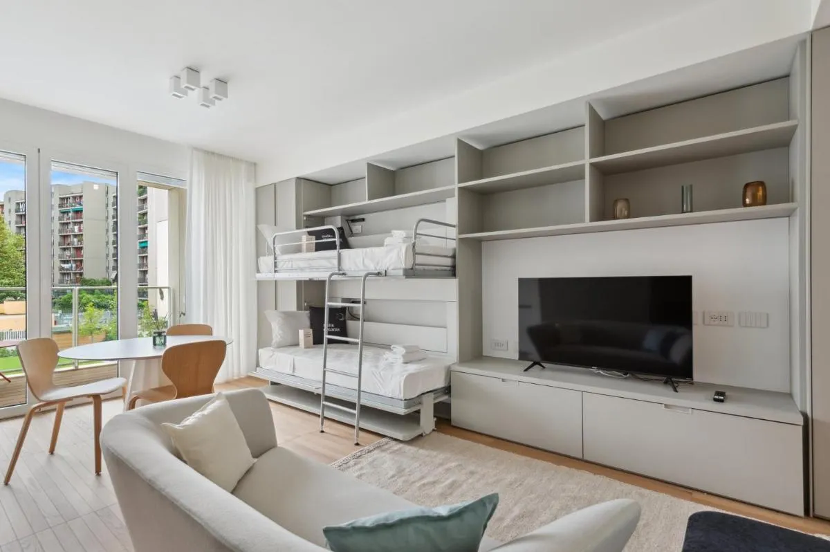 Image 4 of Limehome Milan via Stresa