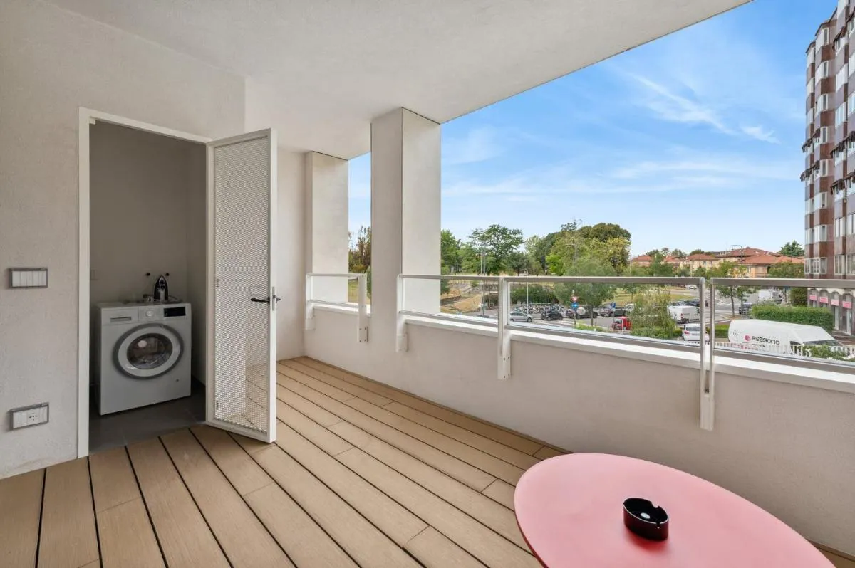Image 2 of Limehome Milan via Stresa