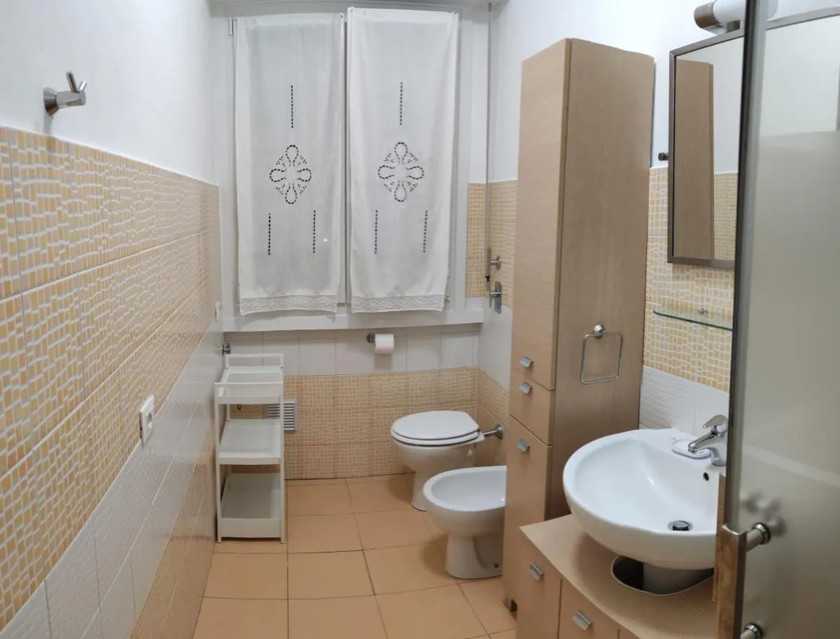 Image 1 of Little House Naviglio Grande