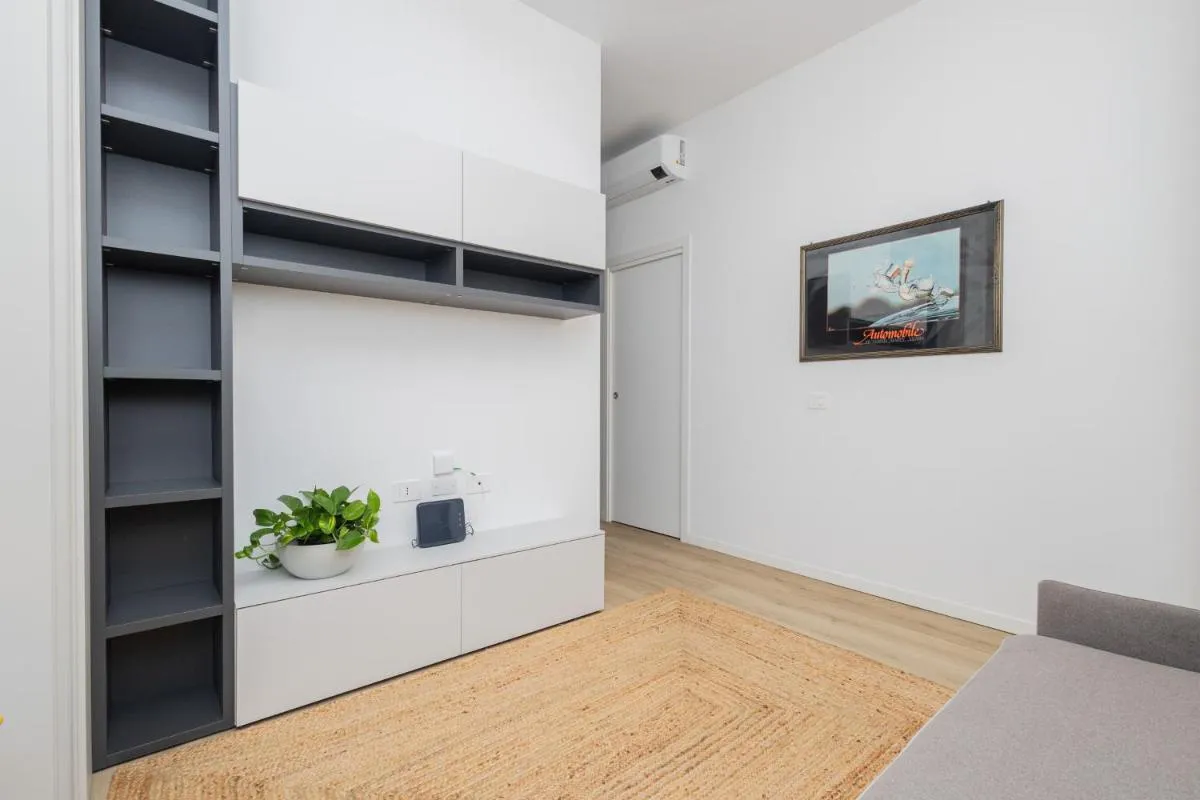 Image 1 of Living Ravizza